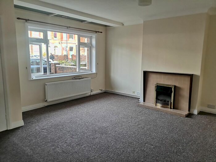 2 Bedroom Property To Rent In Wilton Avenue, Southampton, SO15