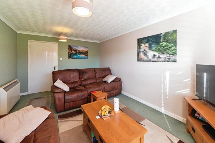 1 Bedroom Flat For Sale In Hulton Close, Southampton, Hampshire, SO19