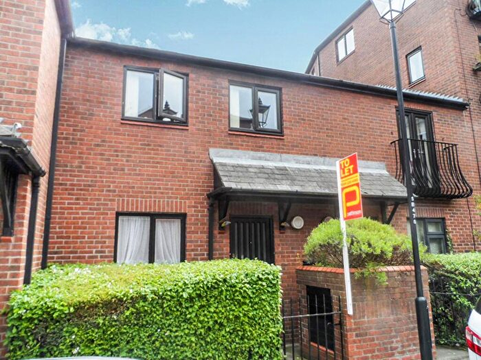 Studio To Rent In Charlotte Mews, City Centre, Newcastle Upon Tyne, Tyne And Wear, NE1