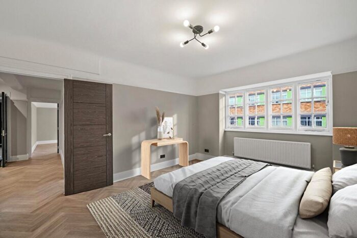 2 Bedroom Flat To Rent In Richmond Hill, Bournemouth, BH2