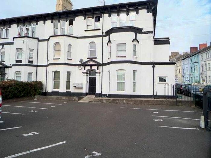 1 Bedroom Flat To Rent In Cardiff Road, Newport NP20