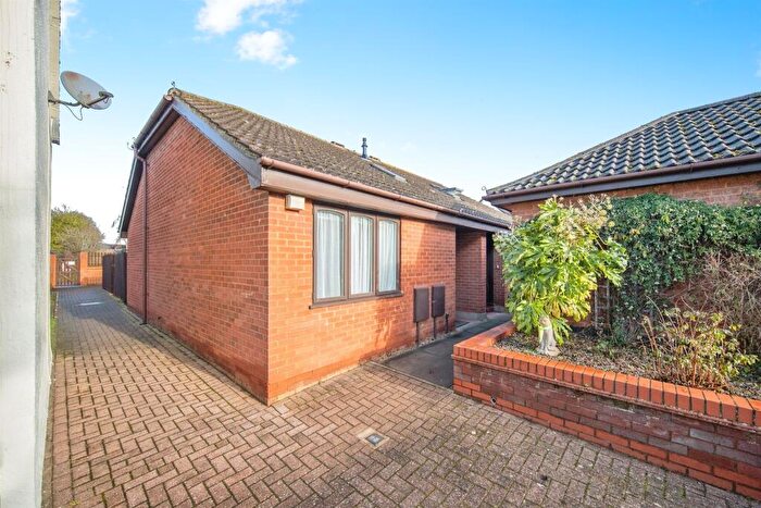 2 Bedroom Retirement Property For Sale In Alasdair Place, Claydon, Ipswich, IP6