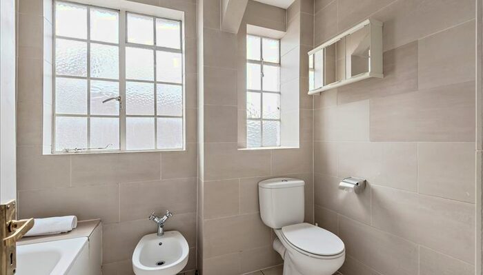 5 Bedroom Flat To Rent In Strathmore Court, London, NW8