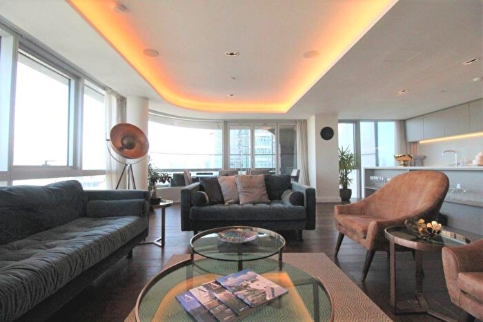 3 Bedroom Flat To Rent In City Road, London, EC1V