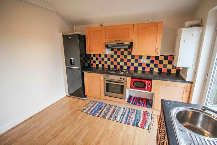 3 Bedroom Flat To Rent In Southend Road, BS23