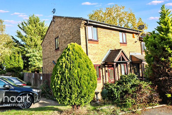 2 Bedroom End Of Terrace House To Rent In York Rise, Orpington, BR6