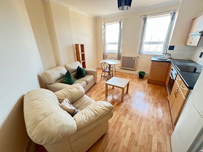 1 Bedroom Property To Rent In Atlantic Mansions, Albert Road South, Southampton, SO14