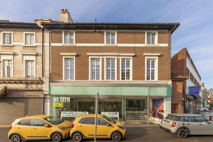 2 Bedroom Flat To Rent In Finchley Road, London, NW11