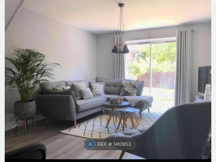 2 Bedroom Semi-Detached House To Rent In Barker Close, Stafford, ST16