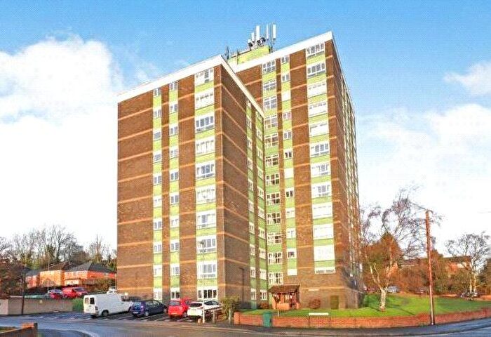 1 Bedroom Flat For Sale In St. Cecilia Close, Kidderminster, Worcestershire, DY10