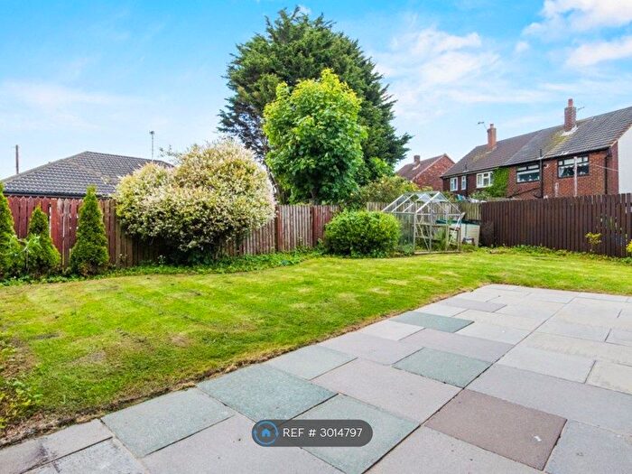 3 Bedroom Semi Detached House To Rent In Hereford Drive, Bootle, L30