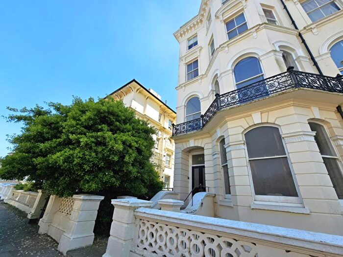 1 Bedroom Flat To Rent In St Aubyns, Hove, East Sussex, BN3