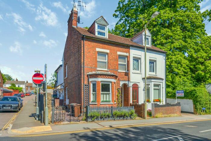 1 Bedroom Apartment To Rent In Camp Road, AL1