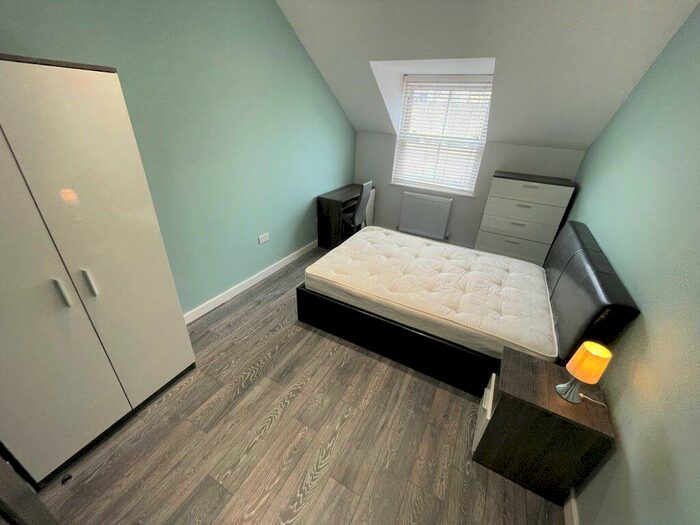 1 Bedroom Town House To Rent In Room, Ft, Priestgate, Peterborough, PE1