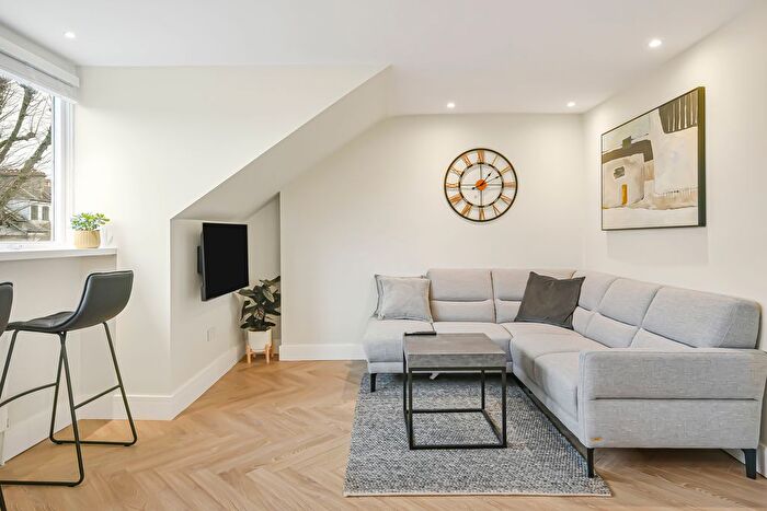 1 Bedroom Flat For Sale In Ainger Road, Primrose Hill, London, NW3