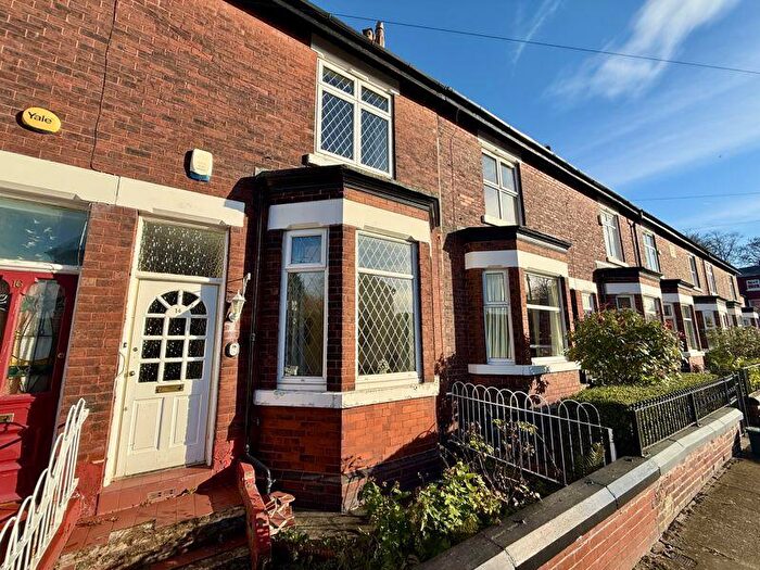 3 Bedroom Terraced House For Sale In Kimberley Avenue, Romiley, SK6