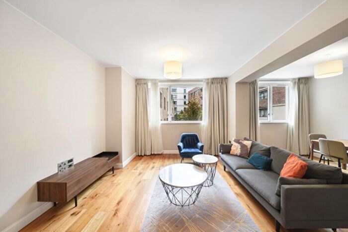 3 Bedroom Flat To Rent In Cloud Street Sugar House Island, E15