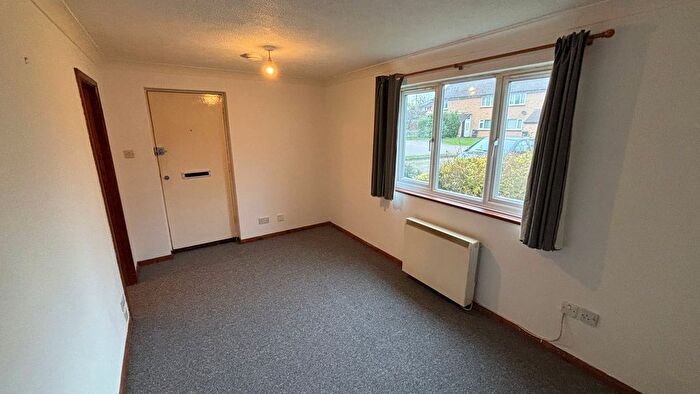 Studio To Rent In Allington Close, Taunton, TA1