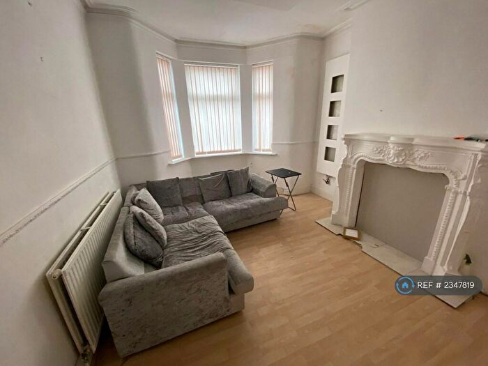 2 Bedroom Terraced House To Rent In Norfolk St, Salford, M6