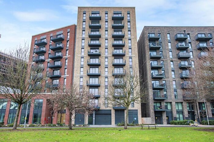 3 Bedroom Apartment For Sale In Abbey Road, Barking, London, IG11