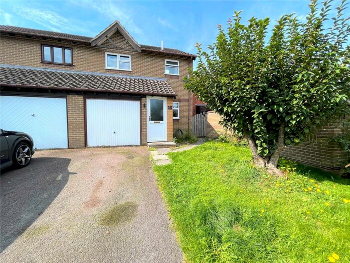 3 Bedroom Semi-Detached House For Sale In Nelson Close, Hethersett, Norwich, Norfolk, NR9