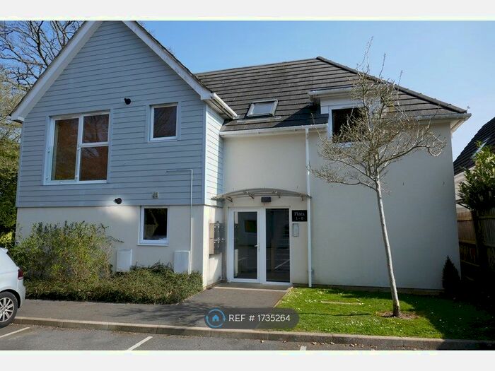 1 Bedroom Flat To Rent In Wareham Road, Corfe Mullen, Wimborne, BH21