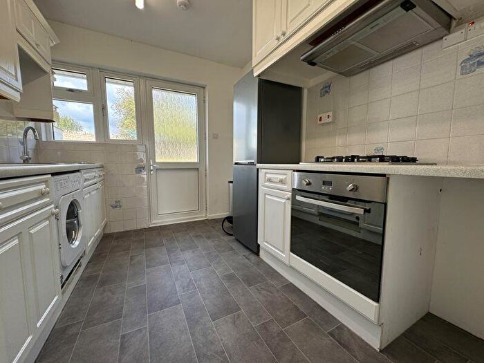 2 Bedroom Detached Bungalow For Sale In Prospect Crescent, Swanage, BH19