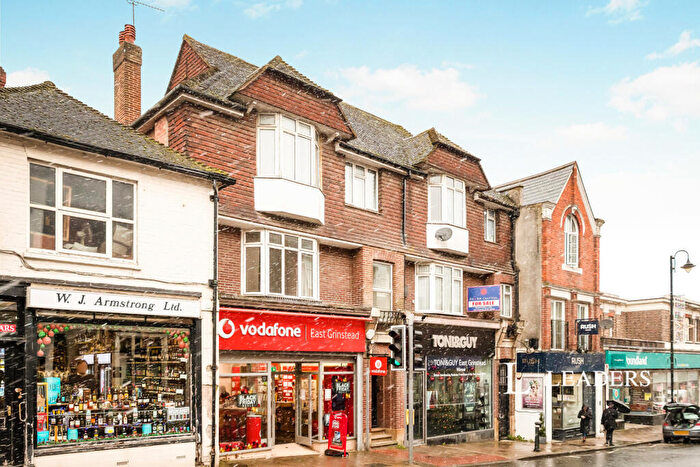 2 Bedroom Flat To Rent In London Road, East Grinstead, RH19