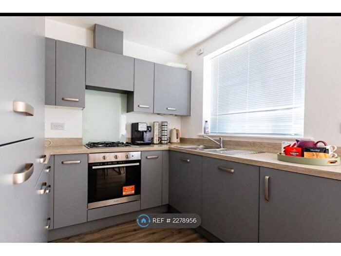 2 Bedroom Semi-Detached House To Rent In Ravencarr Road, Sheffield, S2