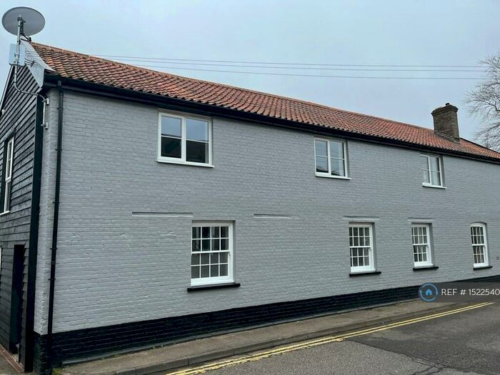 1 Bedroom Flat To Rent In Station Road, Sudbury, CO10