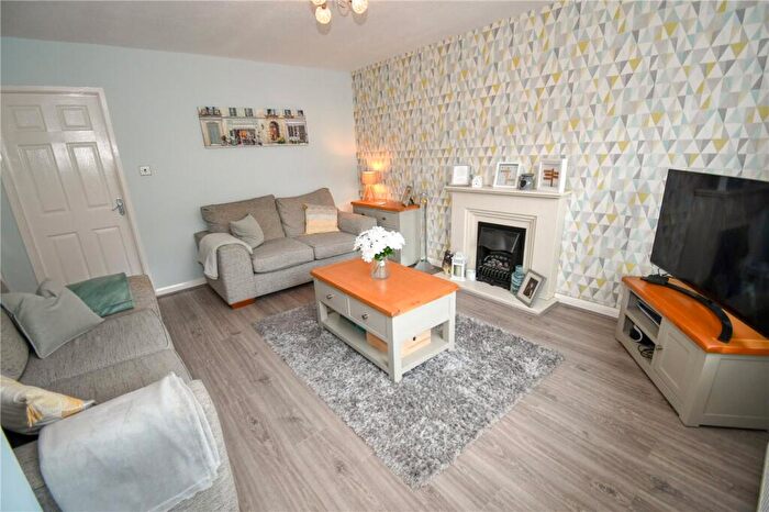 3 Bedroom Semi-Detached House For Sale In Whitelands Meadow, Greasby, Wirral, CH49