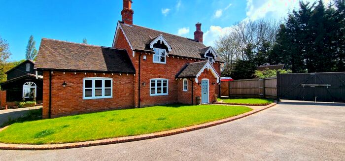 5 Bedroom House To Rent In Rettendon Old Hall, Rettendon Common, Chelmsford, CM3