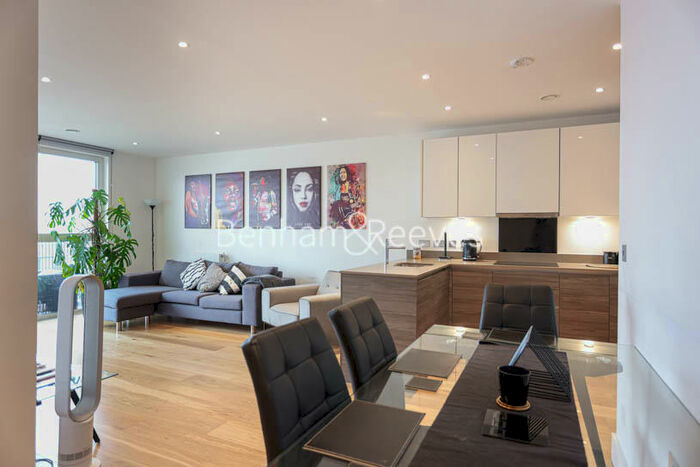 2 Bedroom Apartment To Rent In Marine Wharf East, Aurora Point, SE16