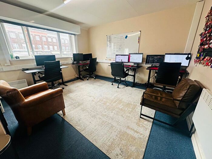 Block Of Flats To Rent In Cranbrook Road, Ilford, IG2