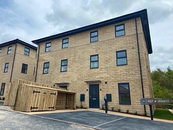 2 Bedroom Semi Detached House To Rent In Blackthorne Boulevard, Sheffield, S26