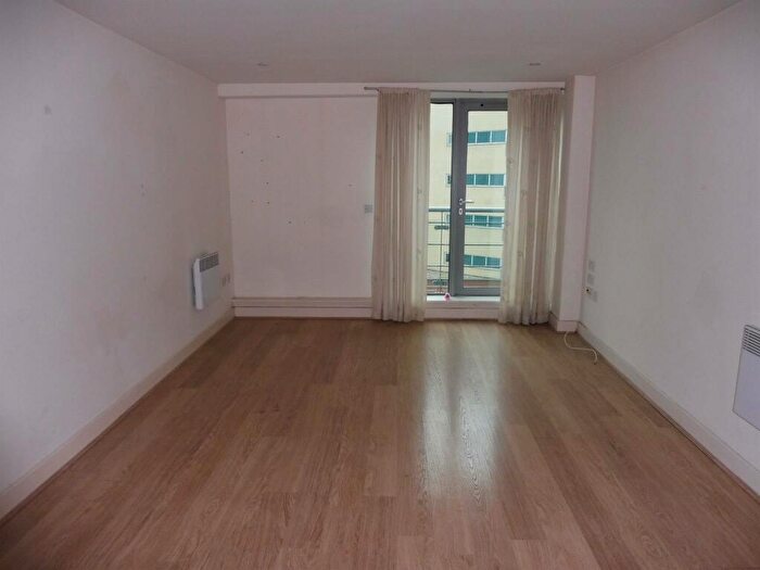 2 Bedroom Apartment To Rent In Navigation Street, Birmingham, B5