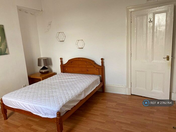 2 Bedroom Flat To Rent In Bedford Road, Aberdeen, AB24