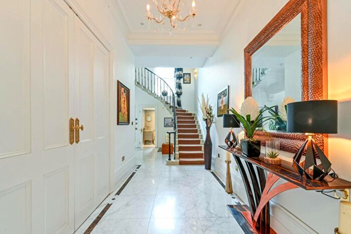 7 Bedroom House To Rent In Prince Albert Road, Regent's Park, London, NW1