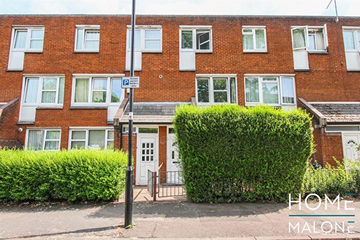 4 Bedroom Property To Rent In Roman Way, N7