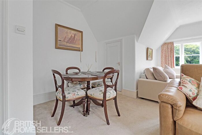 1 Bedroom Flat For Sale In Castle Malwood Lodge, Minstead, Lyndhurst, Hampshire, SO43