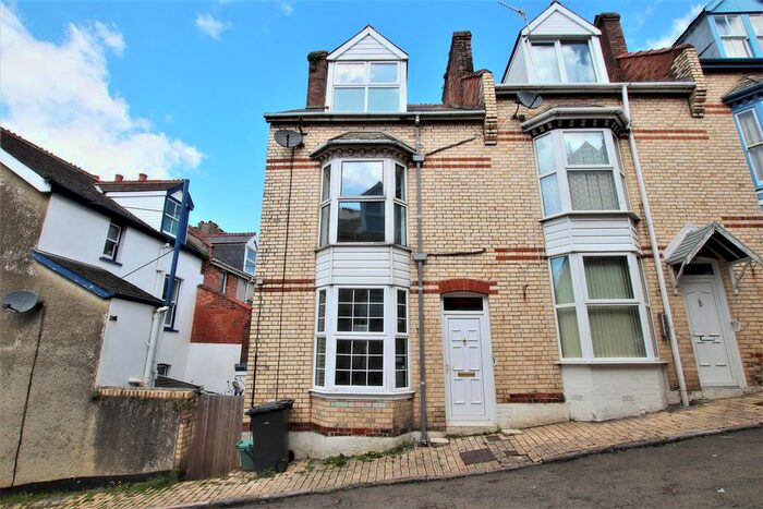 4 Bedroom End Of Terrace House To Rent In Hornebrook Avenue, Ilfracombe, EX34