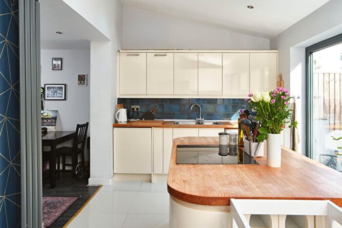 3 Bedroom Terraced House For Sale In Ashton Drive, Ashton Vale, BS3