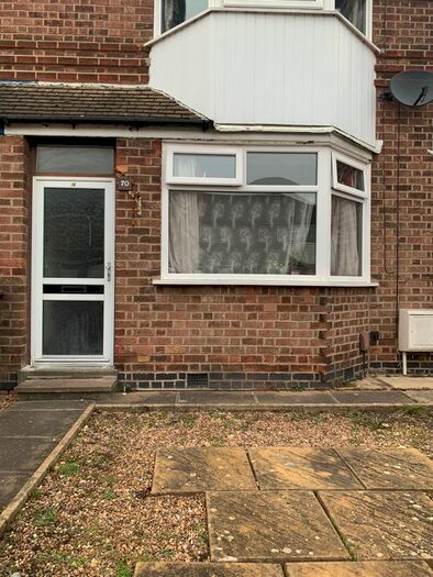 3 Bedroom Property To Rent In Rotherby Avenue, Leicester, LE4