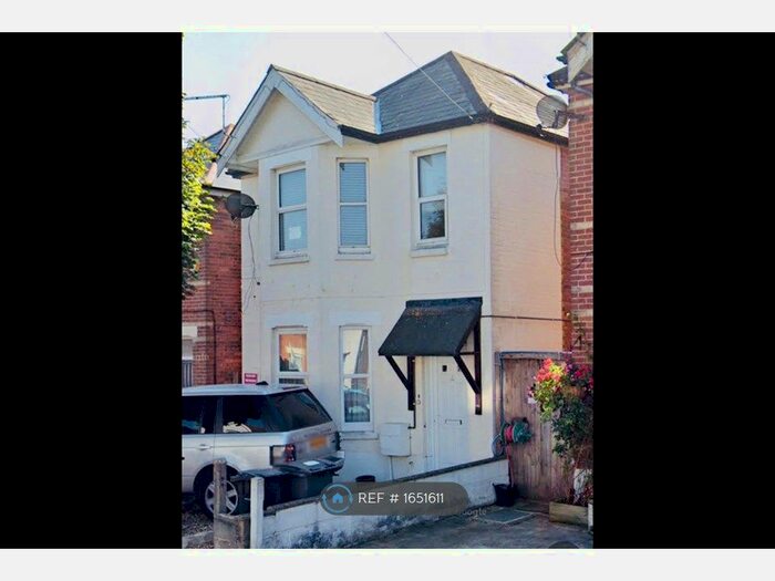 2 Bedroom Flat To Rent In Paisley Road, Bournemouth, BH6