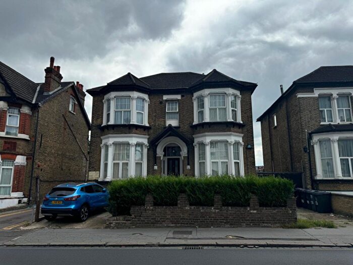 1 Bedroom Studio To Rent In Brigstock Road, Thornton Heath, CR7