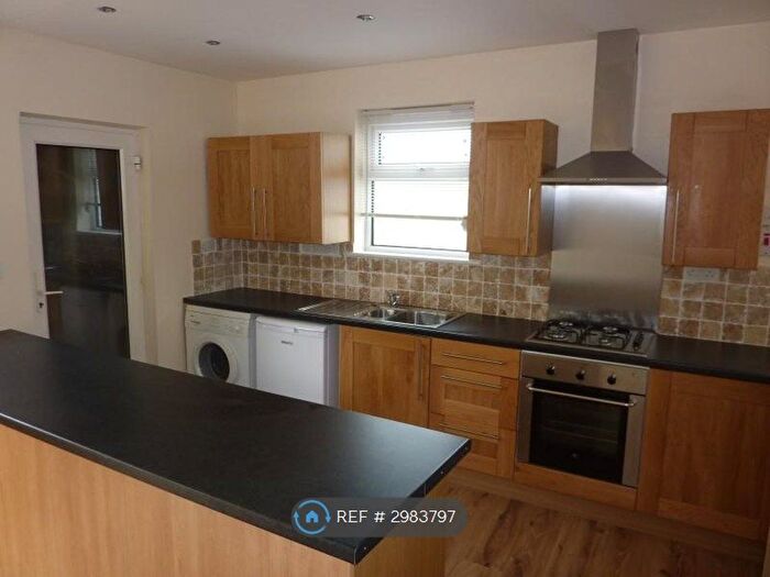 3 Bedroom Semi-Detached House To Rent In Allington Road, Orpington, BR6