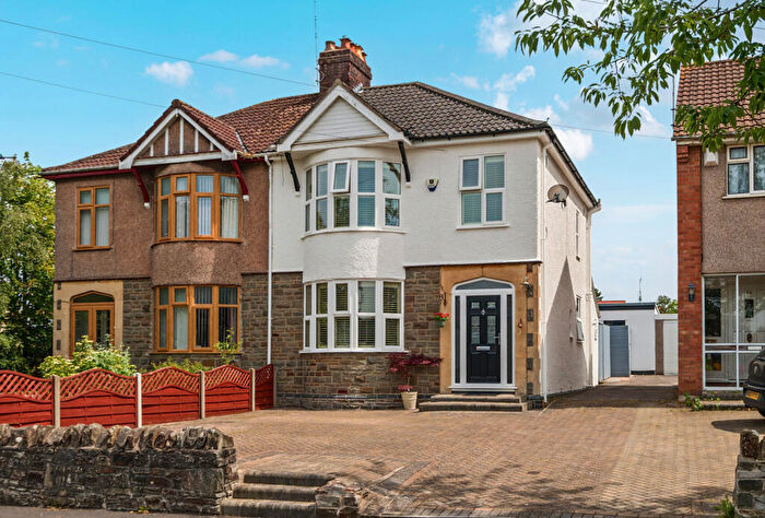 3 Bedroom Semi-Detached House For Sale In Goldney Avenue, Warmley, Bristol, Gloucestershire, BS30