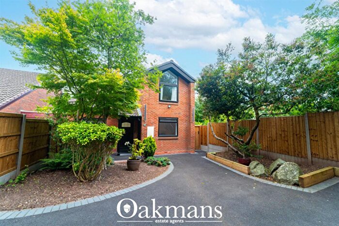3 Bedroom Detached House For Sale In Over Mill Drive, Selly Park, Birmingham, West Midlands, B29