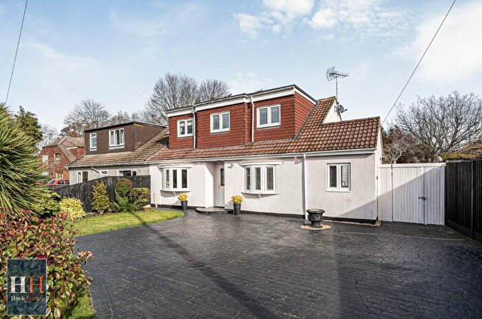 3 Bedroom Semi Detached House For Sale In Willow Close, GU16