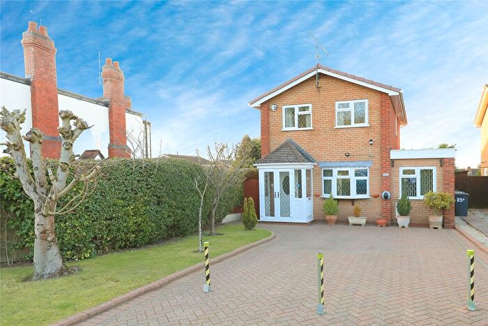 3 Bedroom Detached House For Sale In Common Road, Wombourne, Wolverhampton, Staffordshire, WV5